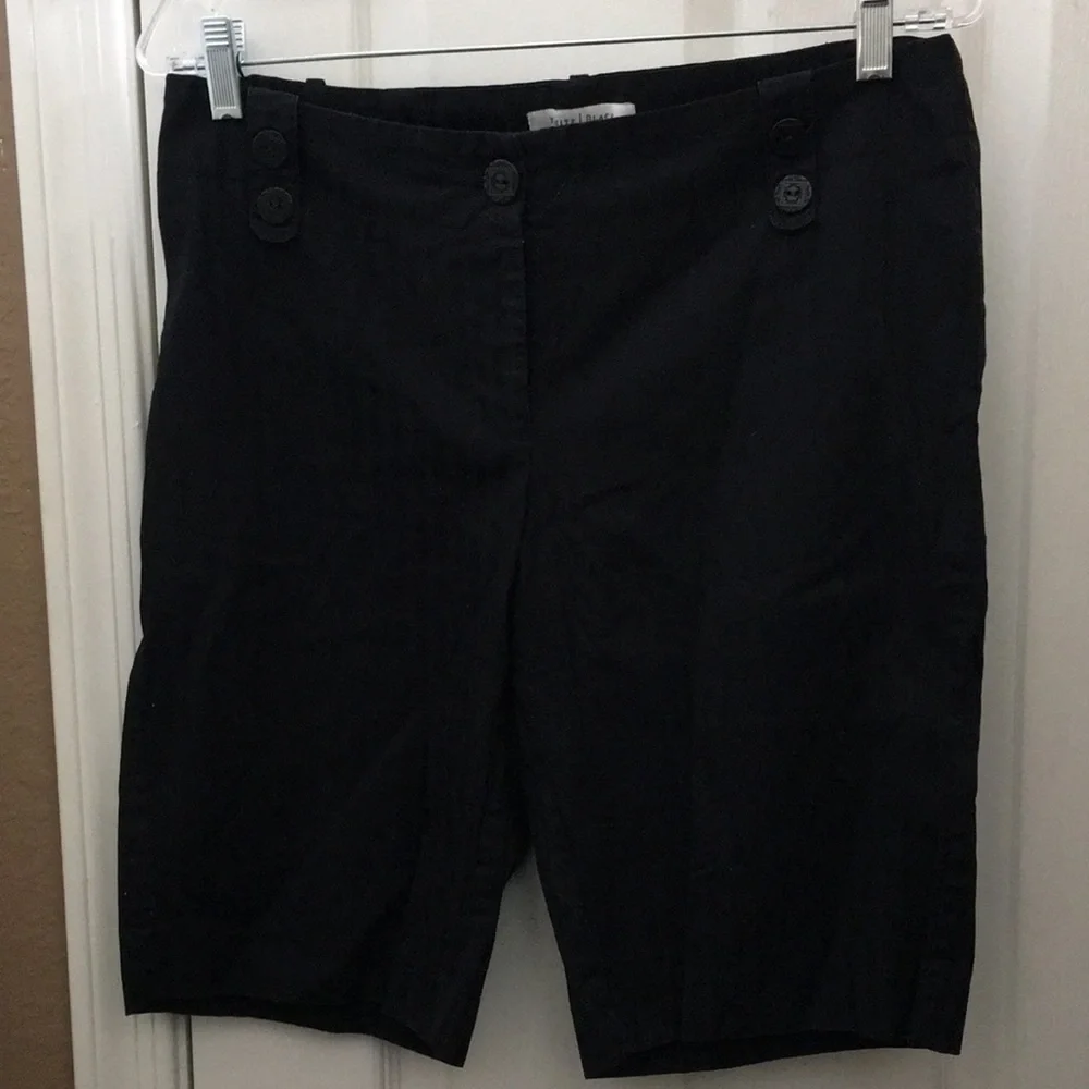 FINAL MARKDOWN White House black market shorts 8
